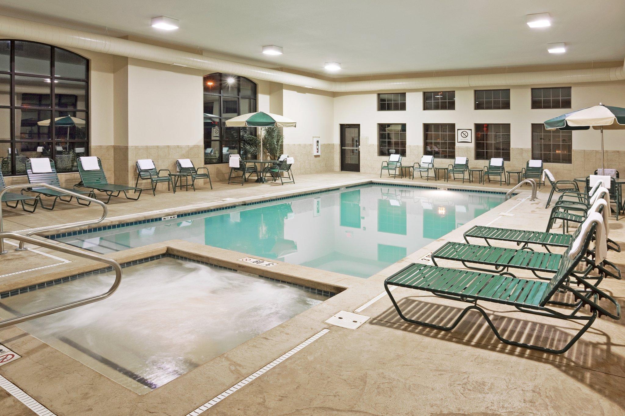 Staybridge Suites Akron-Stow-Cuyahoga Falls By Ihg Kültér fotó